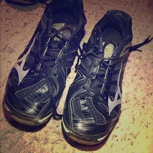 Volleyball shoes
